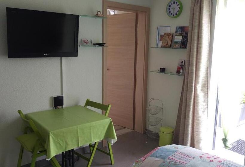 带山景的工作室, Guesthouse Petit Pré