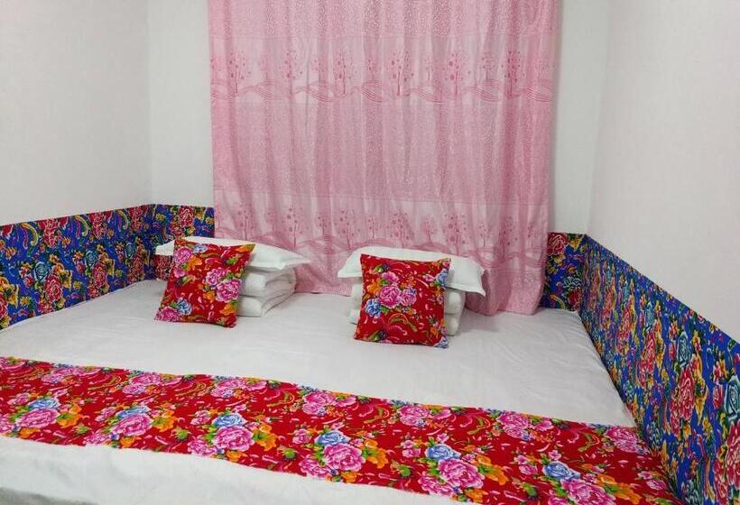 חדר סטנדרט לארבעה, Rime Island Manzhaosongju Inn
