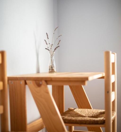 标准间, Pou De Beca Allotjaments I Agroturisme