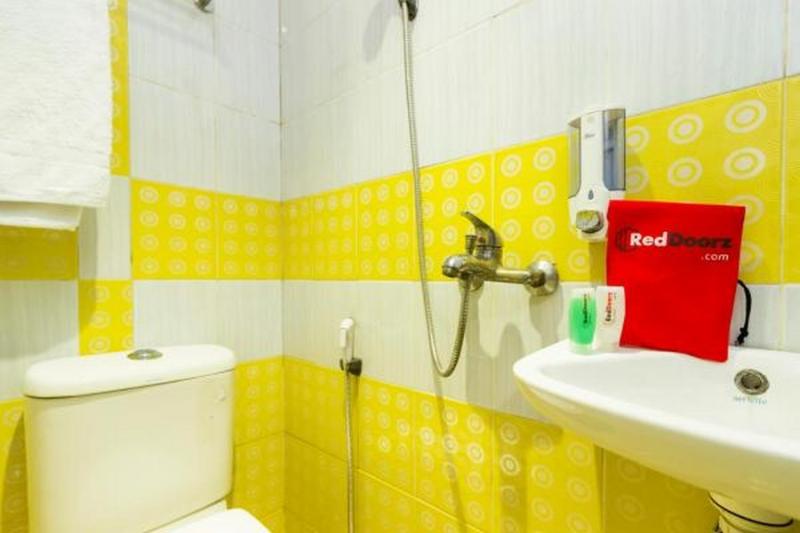 Номер Стандарт, Reddoorz Near Gajah Mada Plaza 2