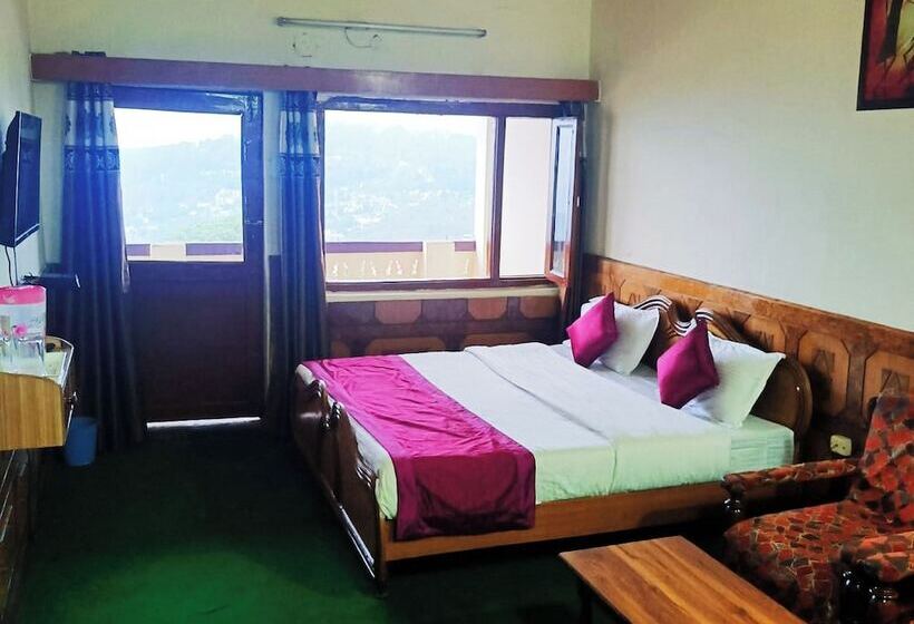 Номер Deluxe, Goroomgo Tribhuwan Ranikhet