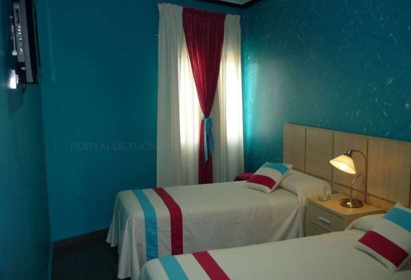 标准三人间, Hostal Kavanna