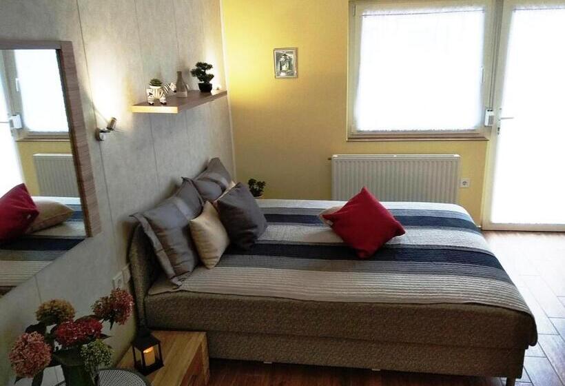 Шале 1 Спальня, Tulipán Apartmanház