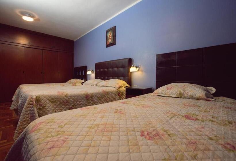 اتاق استاندارد سه نفره, Hospedaje Zaragoza