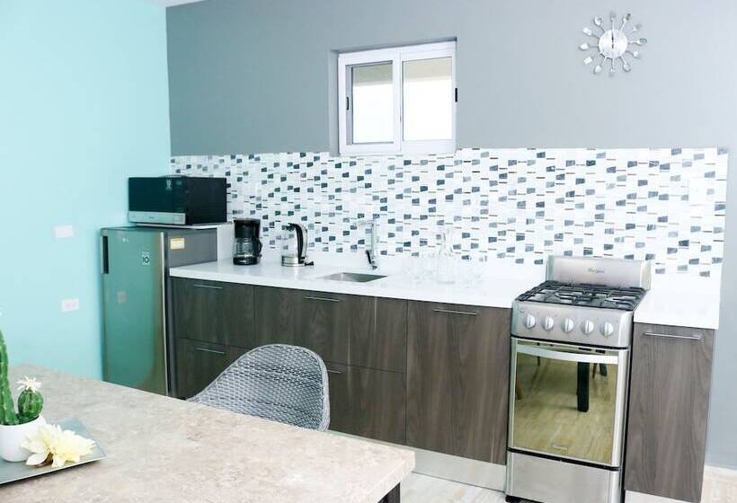 سوییت لوکس, Rh Boutique Hotel Aruba