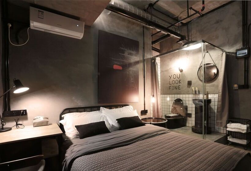 Номер Стандарт, Black Gold Factory Boutique Design