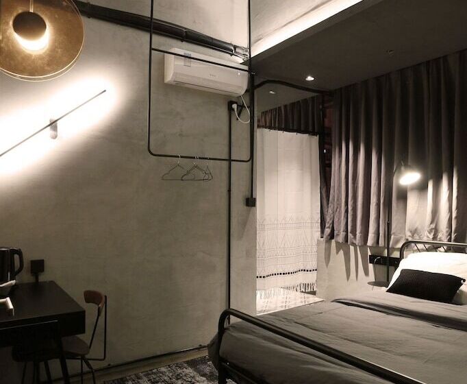 Номер Стандарт, Black Gold Factory Boutique Design