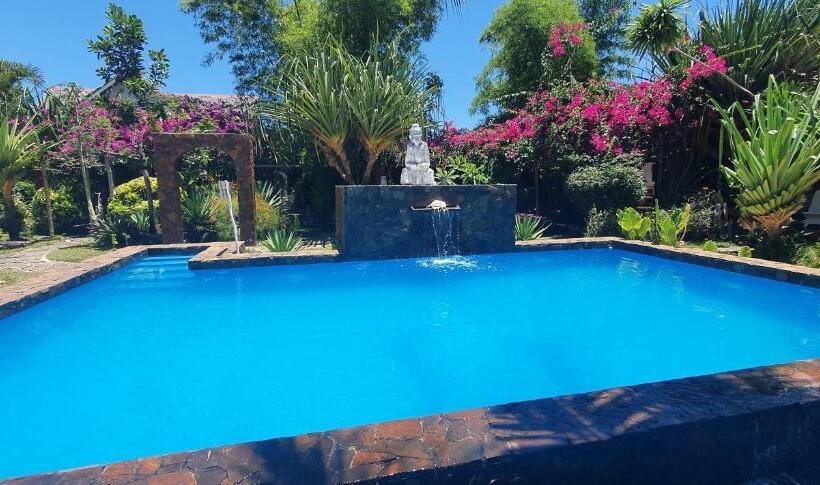ویلای استاندارد با چشم‌انداز باغ, Ecolodge Le Ravoraha