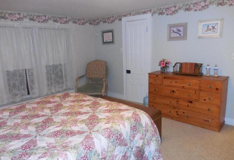 Номер Deluxe, Newhouse Family Inn