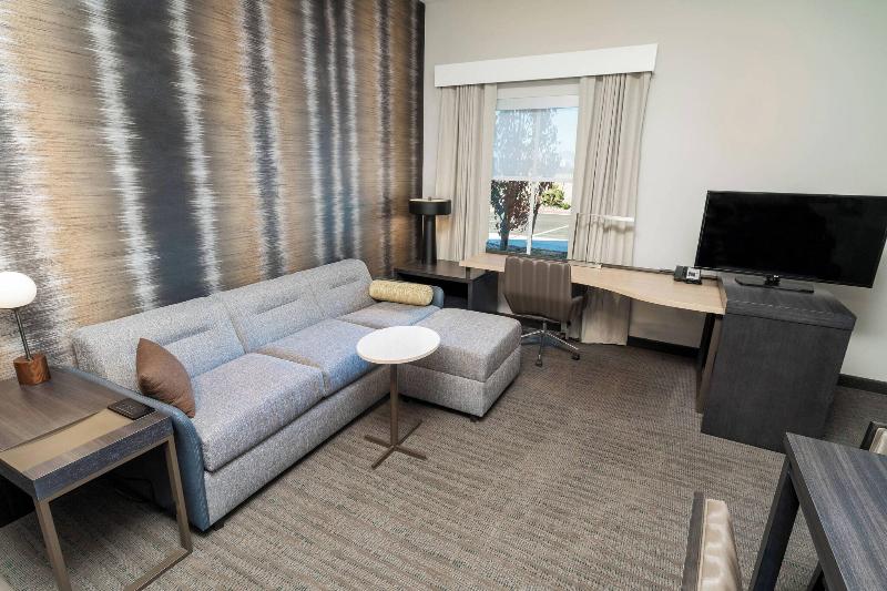 带大床的标准工作室, Residence Inn By Marriott Reno Sparks