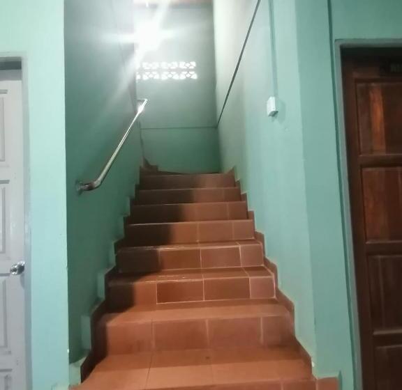 Номер Стандарт Трехместный, Fbs Inn Dungun