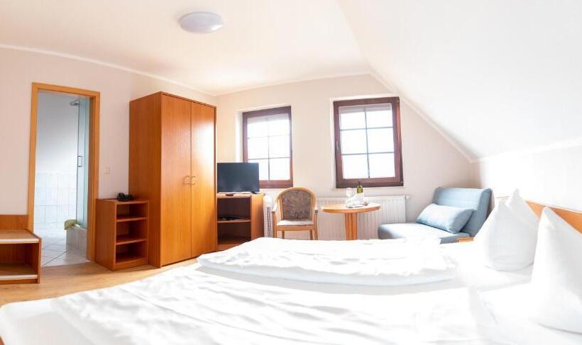 Номер Стандарт, Landhotel Biberburg