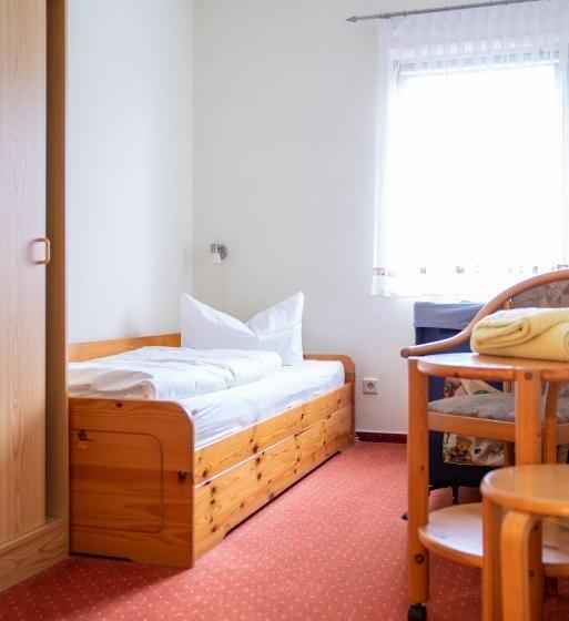 Семейный Номер Вид на Сад, Landhotel Biberburg