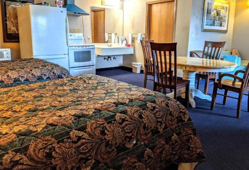家庭套房, Executive Inn