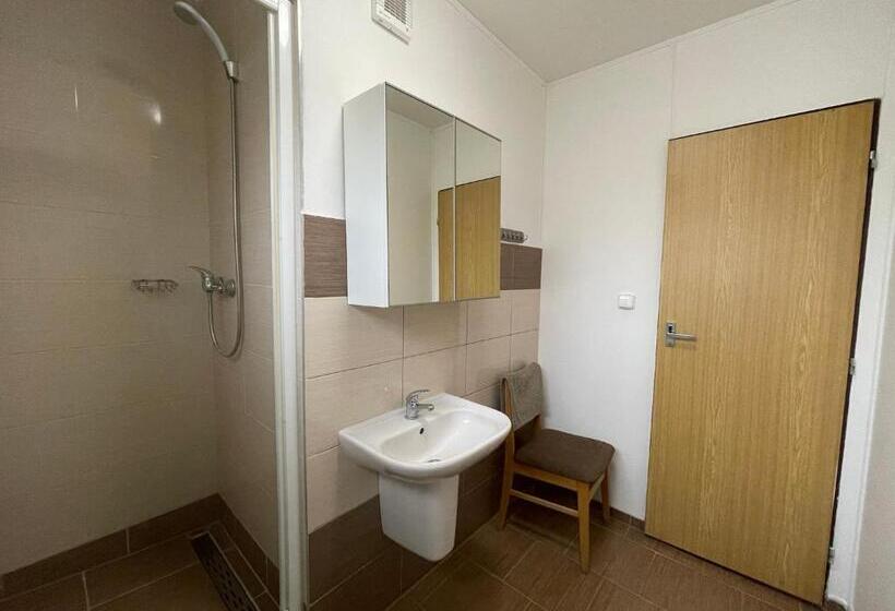 Номер Стандарт, Hostel U Sv. štěpána