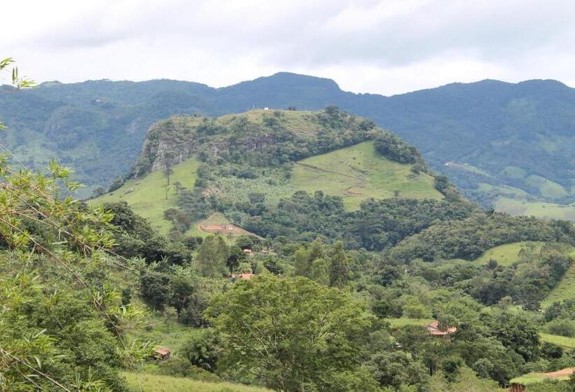 샬레, Pousada Dona Manoela