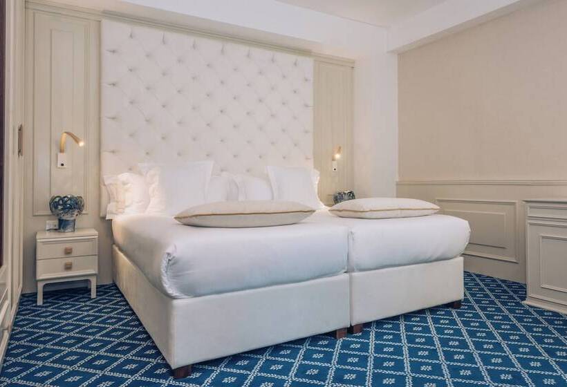 اتاق اساندارد با چشم‌انداز جانبی به دریا, Iberostar Waves Slavija