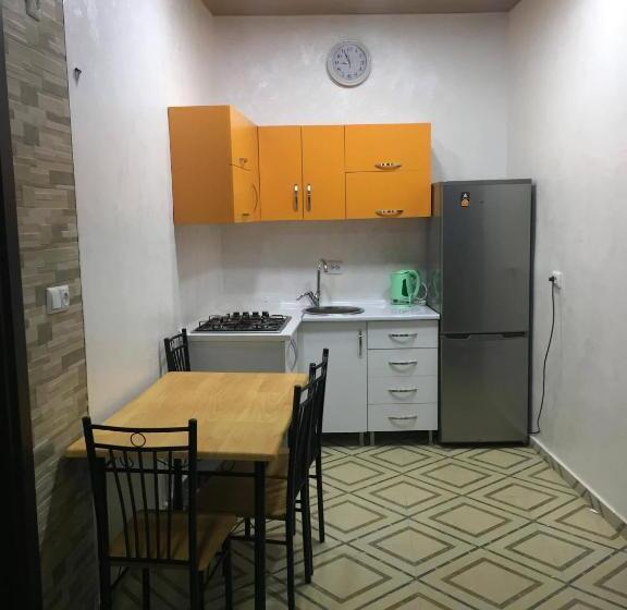 اتاق استاندارد چهار تخته, Nikas Guest House