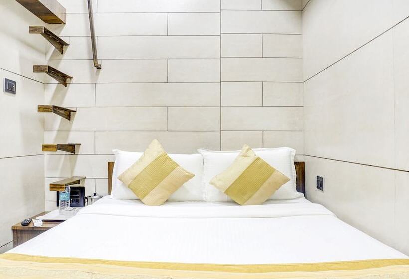Номер Deluxe, Rooms Dadar Near Station