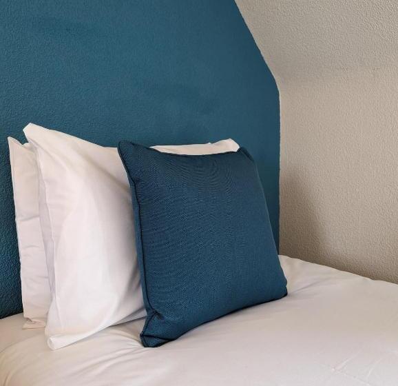 Семейный Номер, The Coo's Guest House