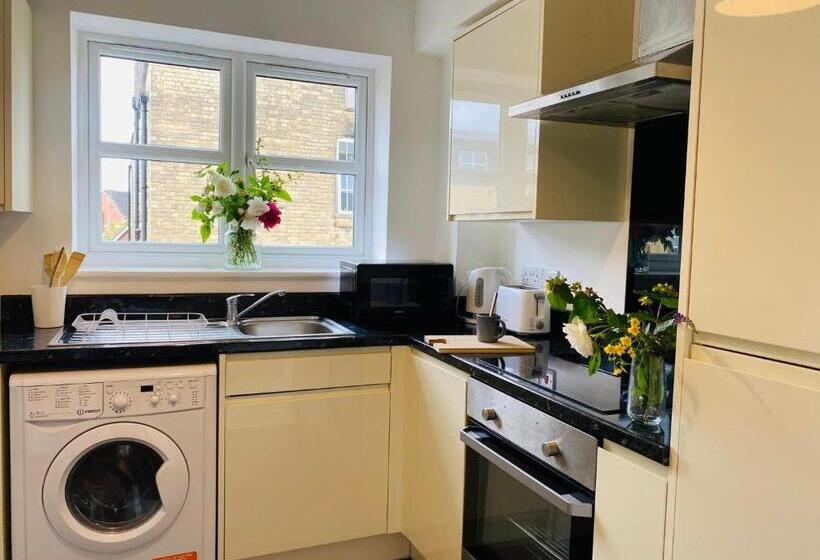 带2个卧室的公寓, Endsleigh Park Aparthotel Close To Hull University