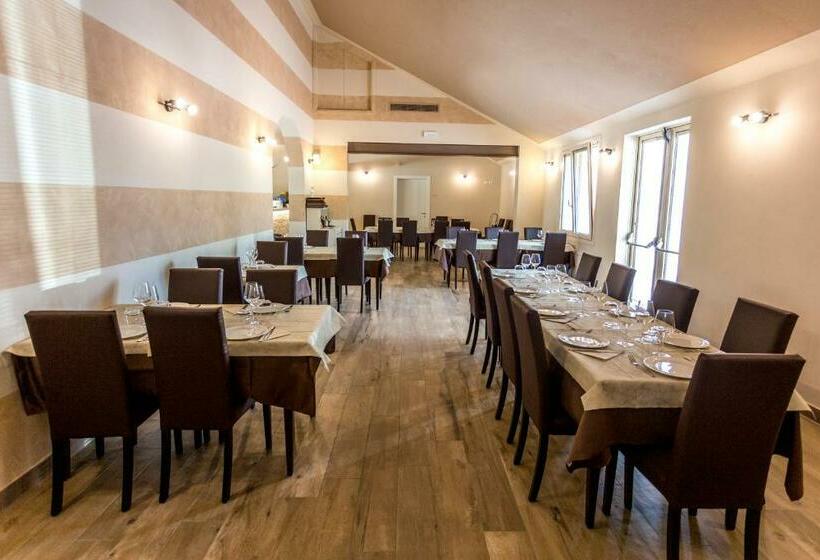 اتاق لوکس, Agriturismo Corte Casello