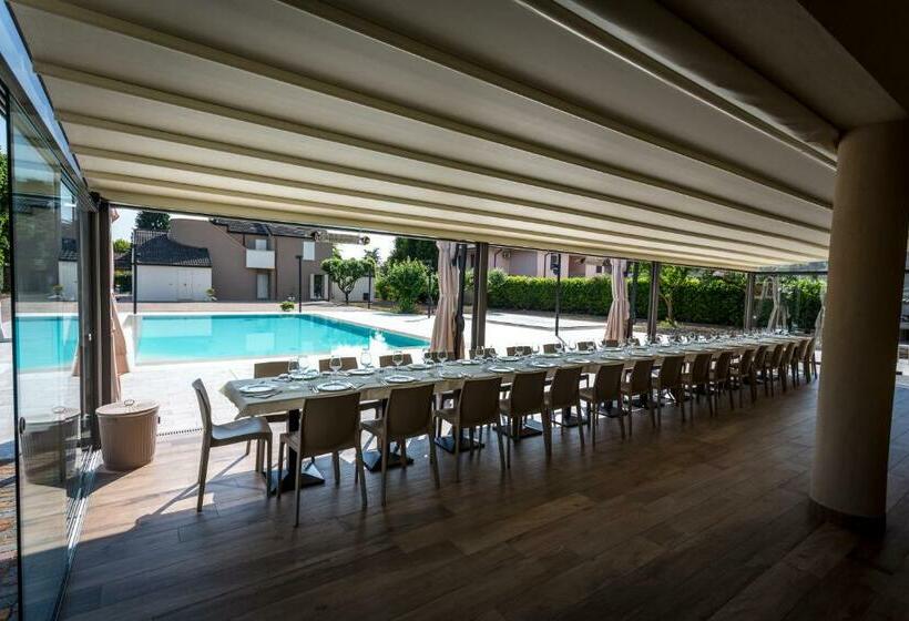اتاق لوکس, Agriturismo Corte Casello
