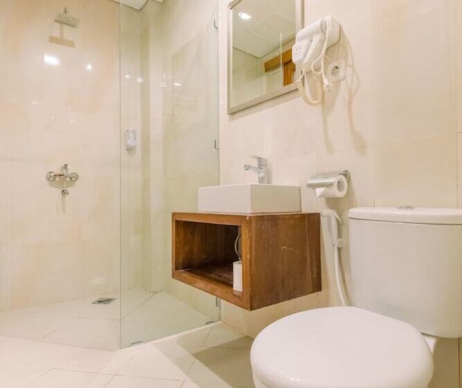 Семейный Номер, Caroline Guest House
