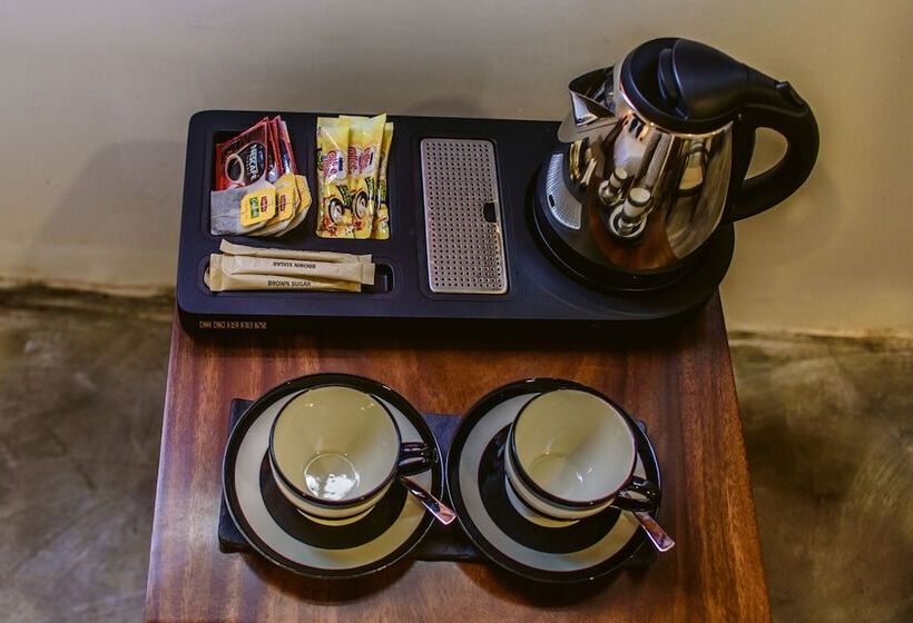 Номер Deluxe, Thambu Illam
