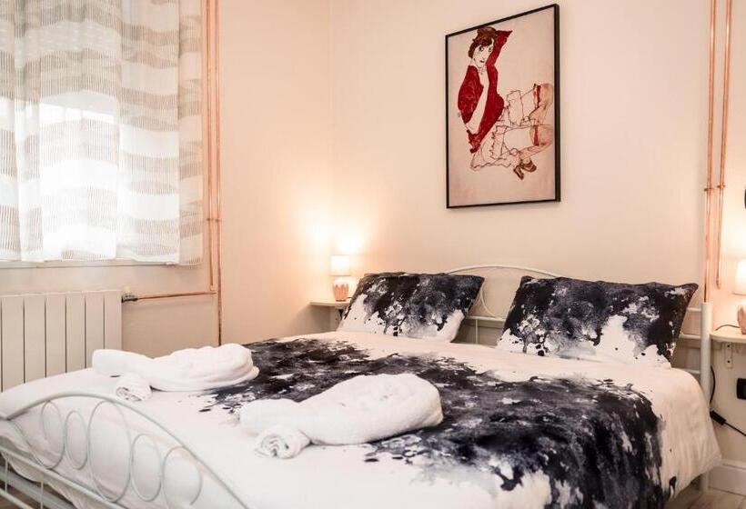 اتاق استاندارد, Piccadilly B&b