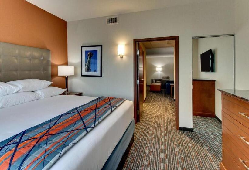 Люкс Deluxe Кровать Кинг, Drury Inn & Suites Knoxville West