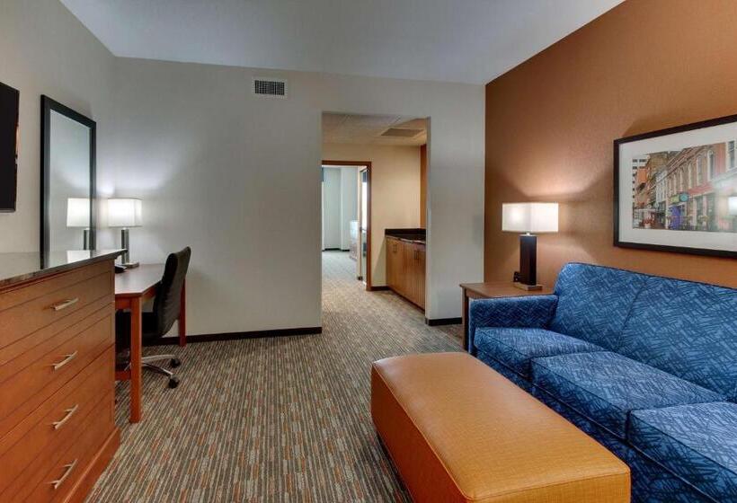 סוויטה מותאמת לאדם עם מוגבלויות, Drury Inn & Suites Knoxville West