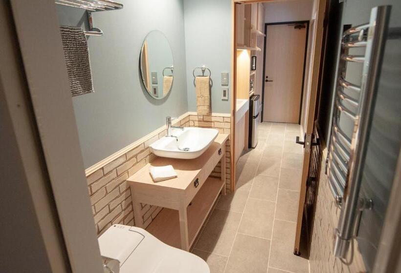 Люкс Повышенной Комфортности, Wadano Gateway Suites & Apartments