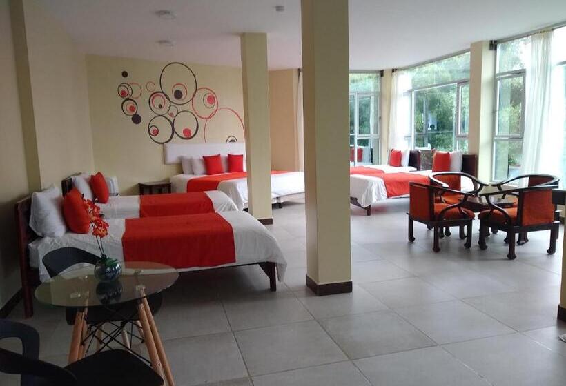 Семейный Номер, Ecopark Hosteria Puyo