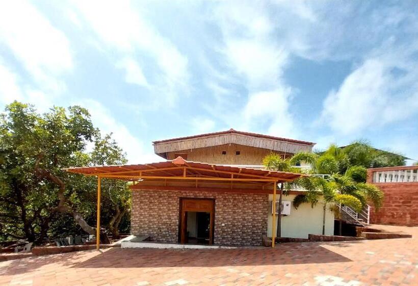 Президентский Люкс, Mango Valley Resort Ganpatipule