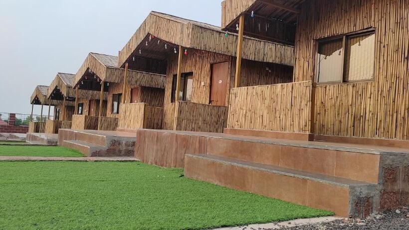 Шале Superior 1 Спальня, Mango Valley Resort Ganpatipule