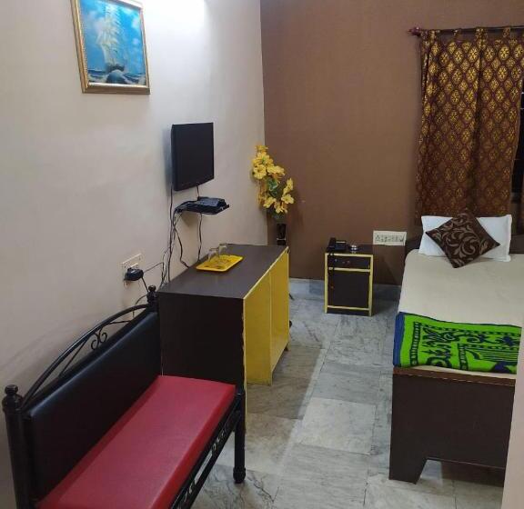 Номер Deluxe, M/s Hotel Diwan International