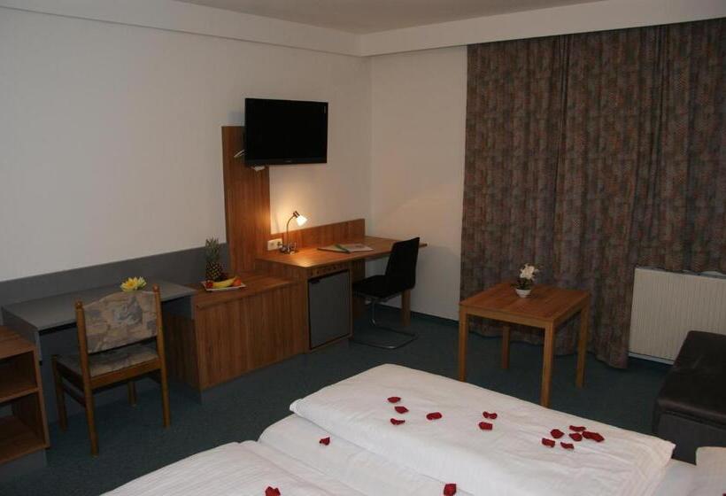 Номер Стандарт, Dolomitenhotel Lienz