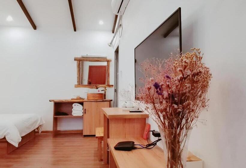 اتاق استاندارد سه نفره, Zhangjiajie Tingyutang Little Yard