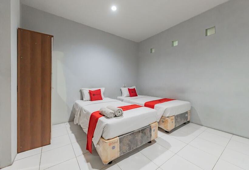 Номер Стандарт, Reddoorz @ Pelajar Pejuang 3