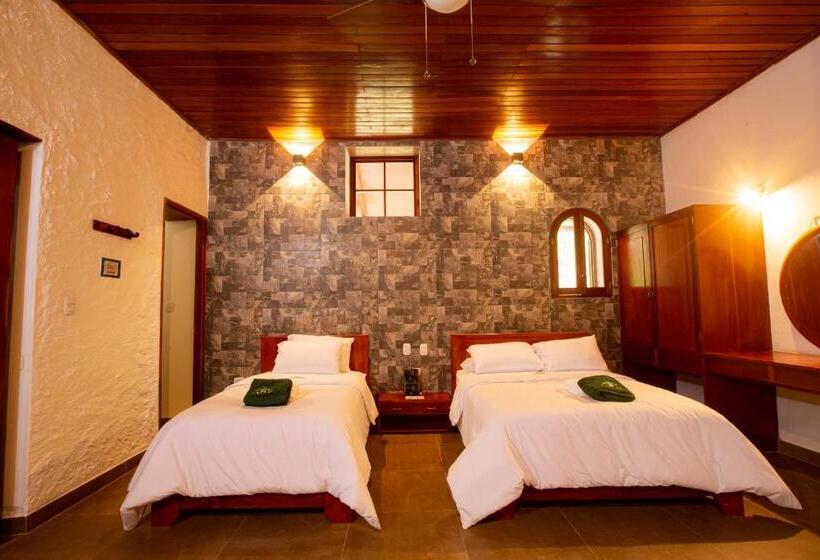 חדר סטנדרט לשלושה עם טרסה, Nature Lodge Apu Samay