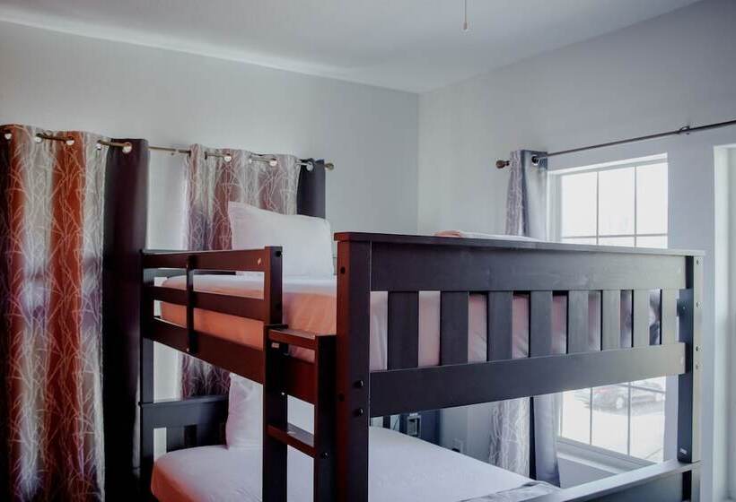 تختخواب در اتاق مشترک, Wanderstay Houston Hostel