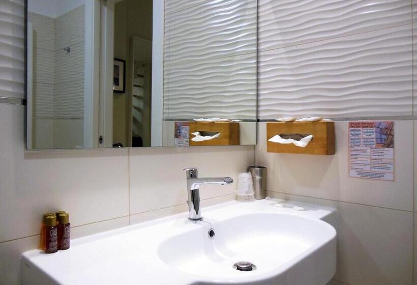 行政三人间, L Ospite   Lifestyle Residence, Design Rooms