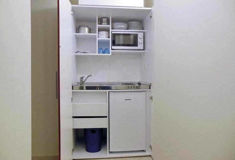 豪华三人间, L Ospite   Lifestyle Residence, Design Rooms