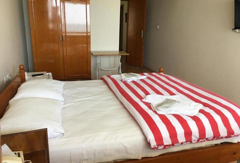 Четырехместный Номер Стандарт Вид на Море, Koçan Otel Hatice Karakoçan
