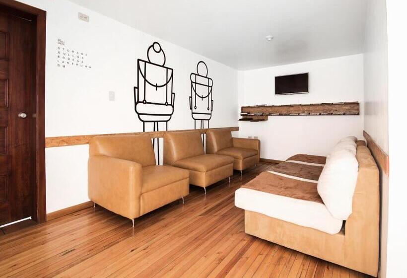Кровать в Общей Комнате, Alternative Hostels