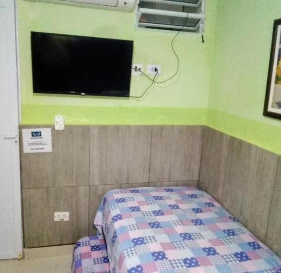 اتاق استاندارد سه نفره, Pousada Reis Guarujá