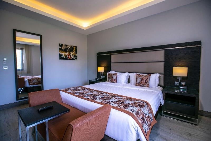اتاق لوکس, Best Western Plus The Athena Hotel Kampala