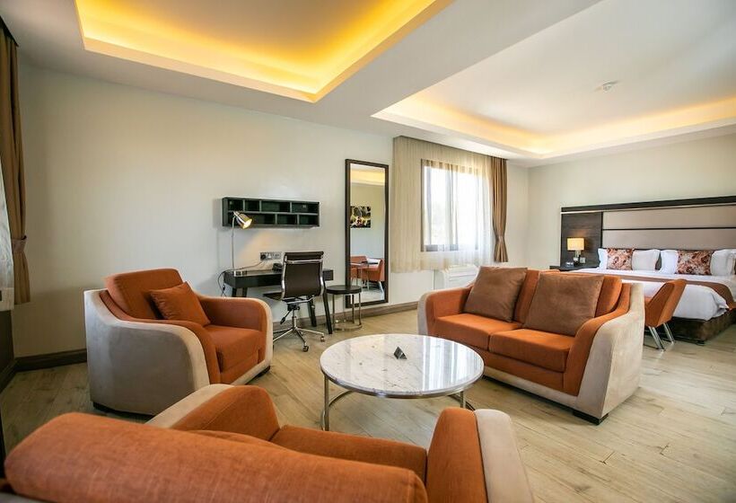 سوییت اجرایی, Best Western Plus The Athena Hotel Kampala