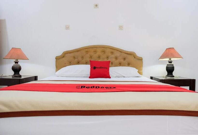 Номер Стандарт, Reddoorz Plus Near Jalan Baru Bogor